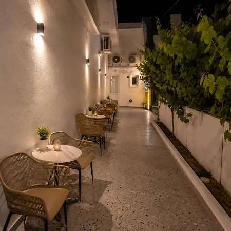 Smart -designed Hotel *